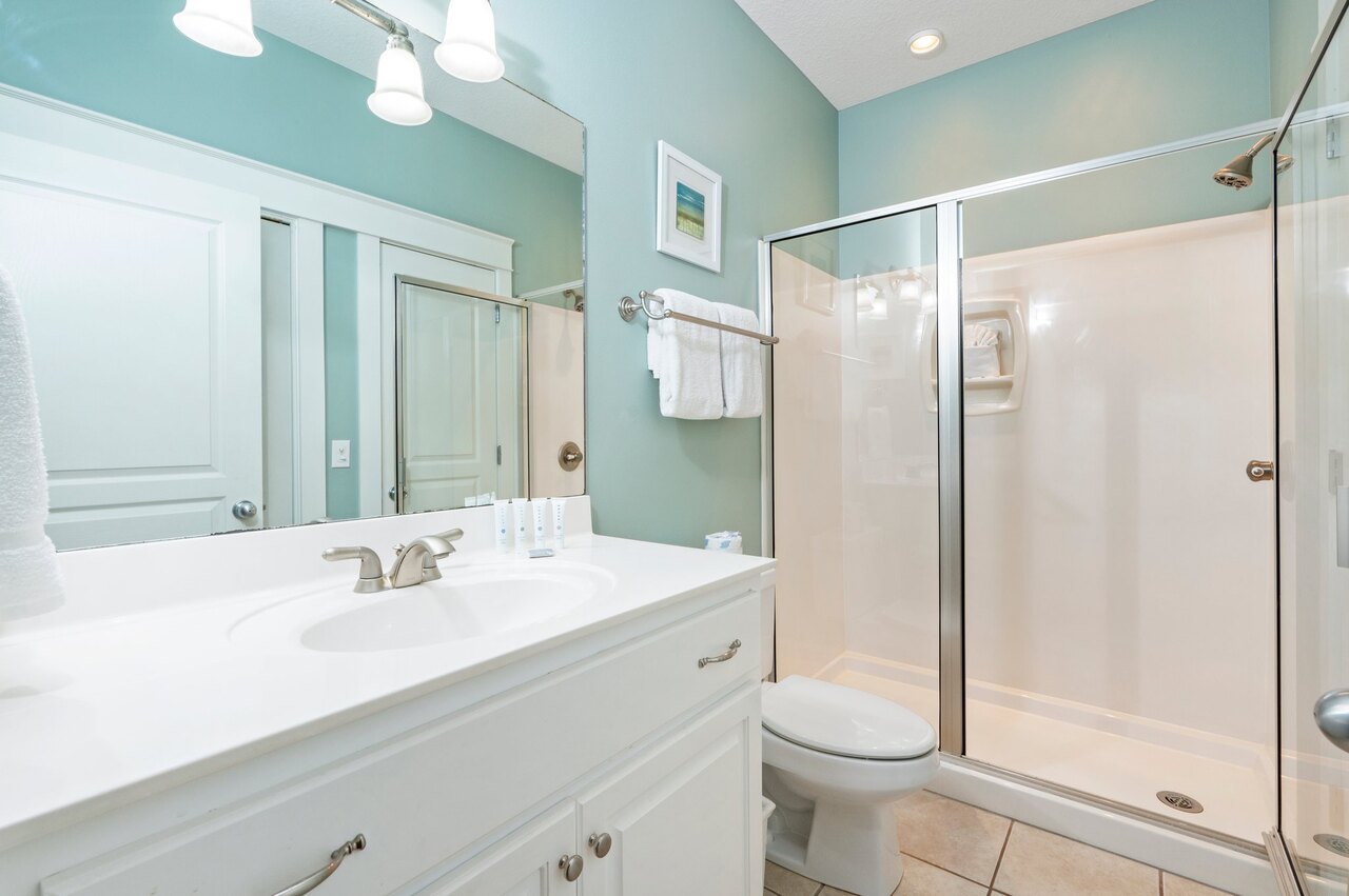 Seabreeze and Sunshine - Image 16