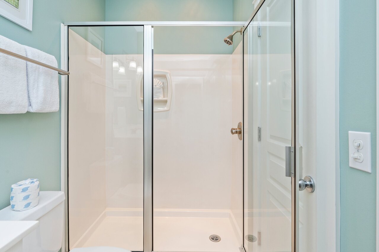 Seabreeze and Sunshine - Image 17