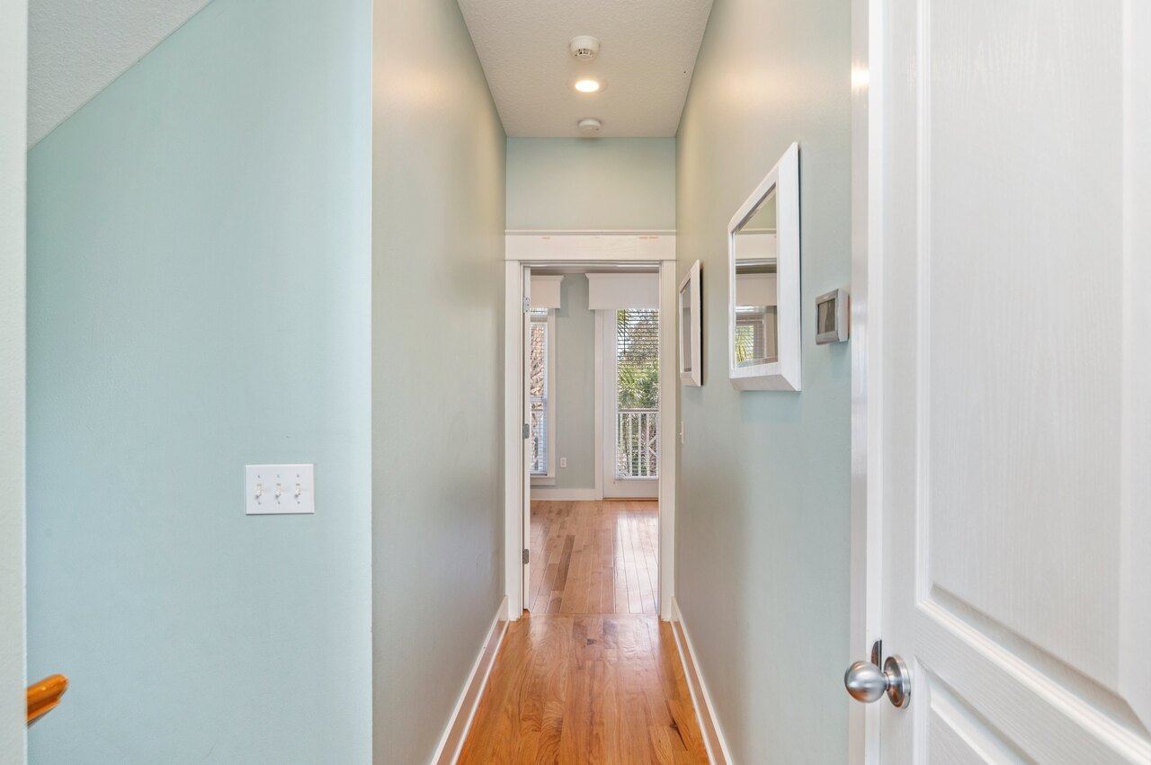 Seabreeze and Sunshine - Image 19