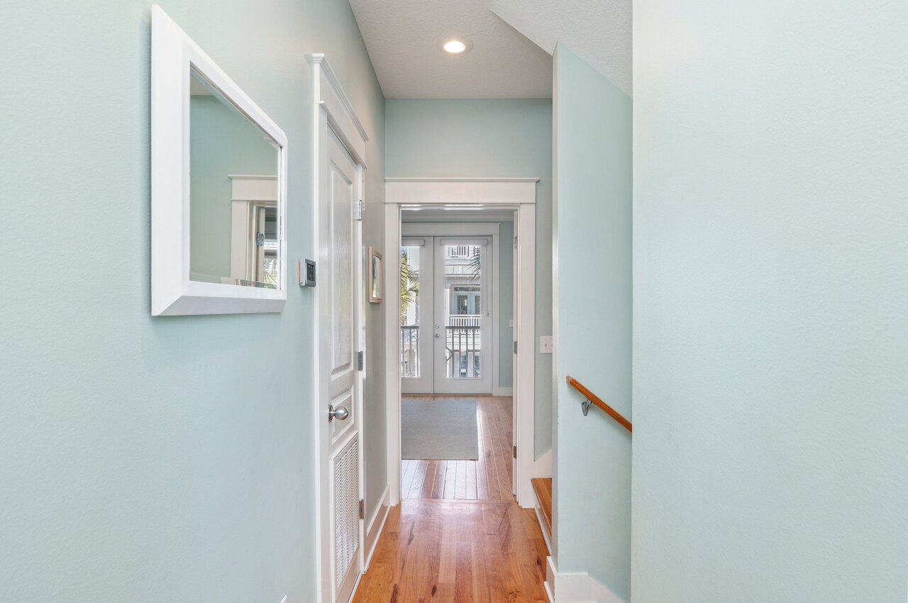 Seabreeze and Sunshine - Image 23