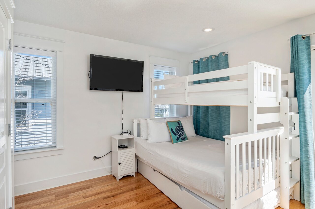 Seabreeze and Sunshine - Image 33