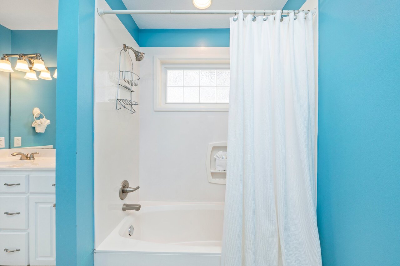 Seabreeze and Sunshine - Image 34