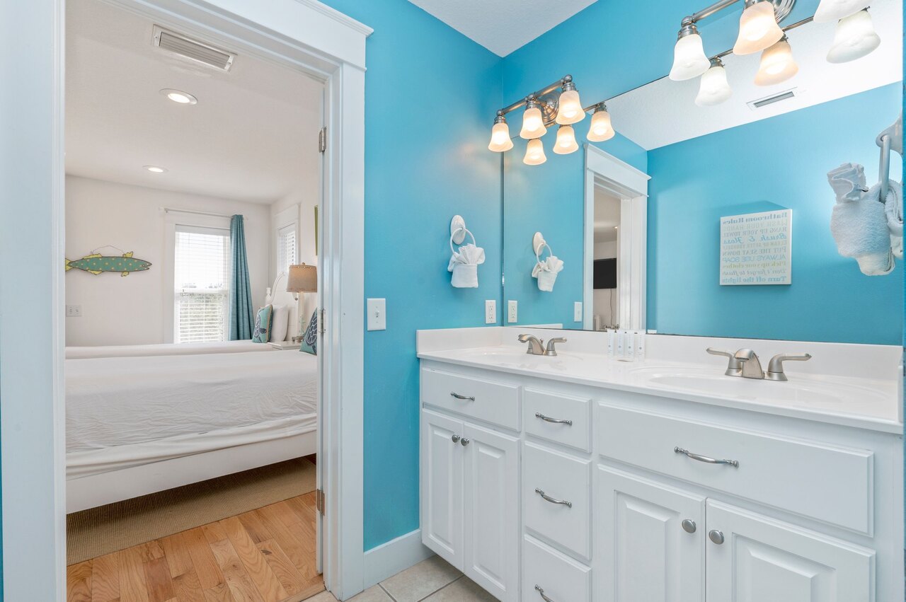 Seabreeze and Sunshine - Image 35