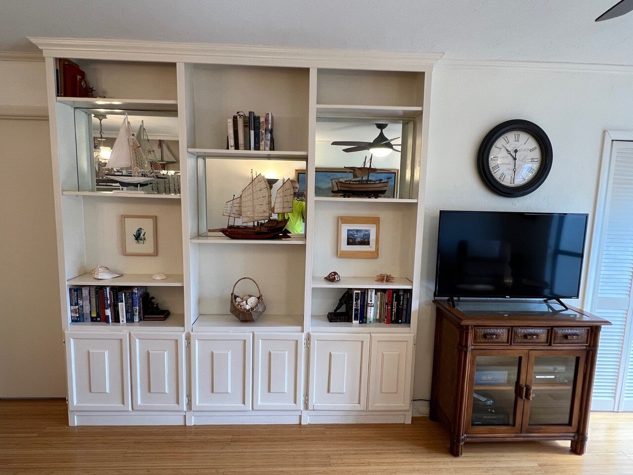 Runaway Bay 106 - Image 12