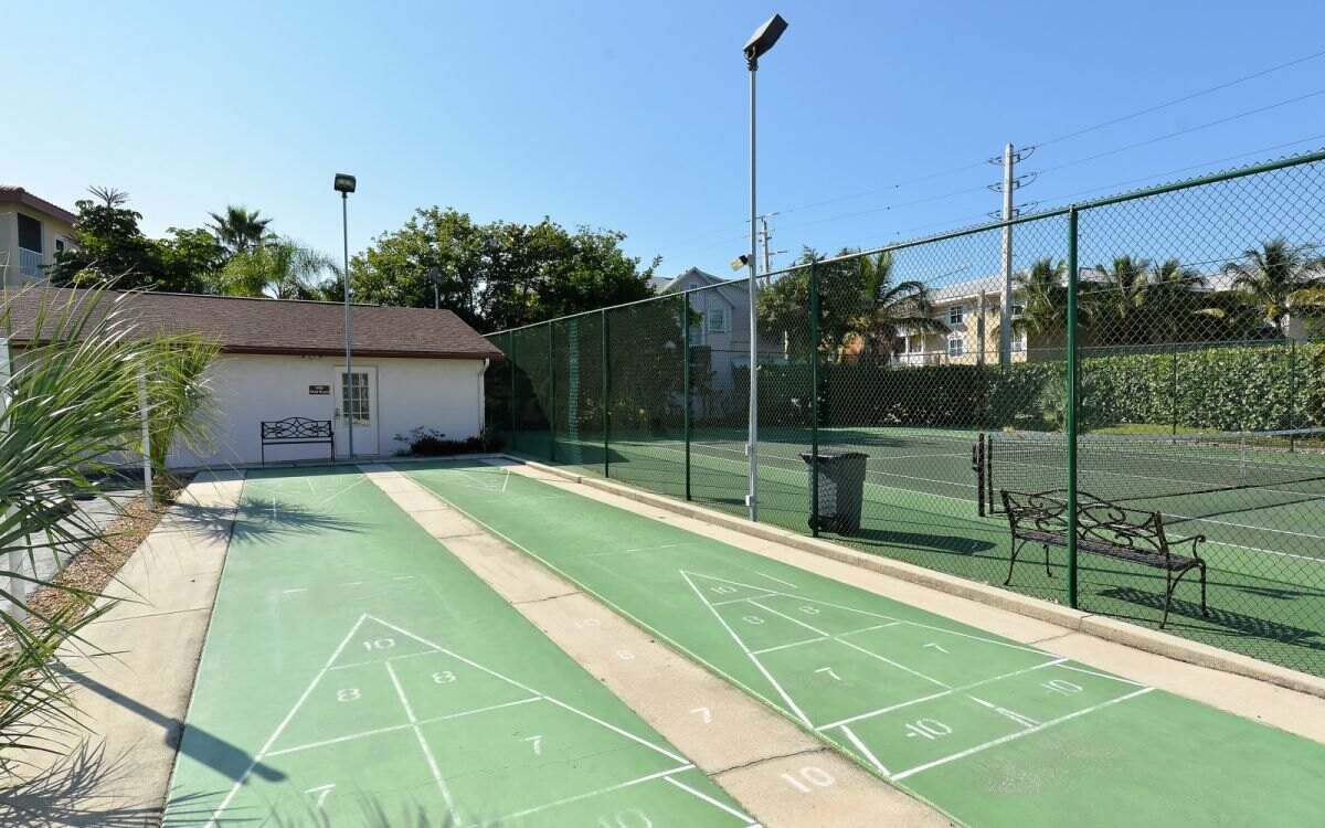 Runaway Bay 106 - Image 16