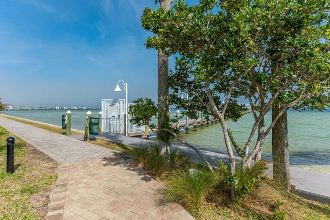 Destin West Pelican 601 - Image 35