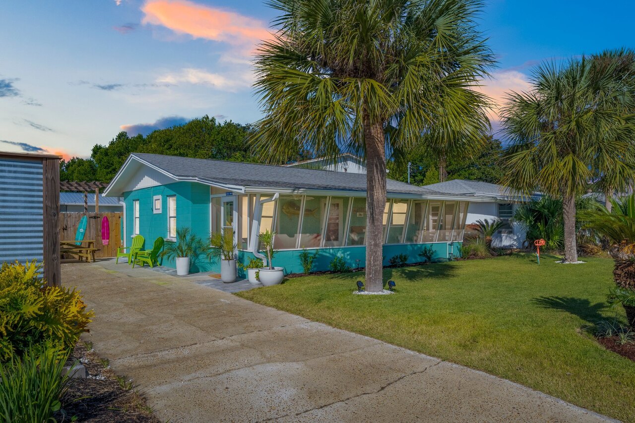 Captain's Quarters - Image 1