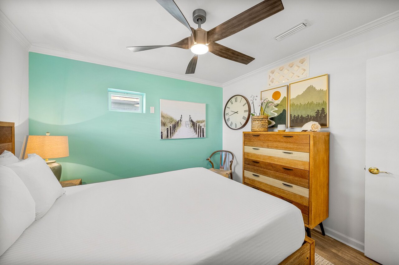 Captain's Quarters - Image 18