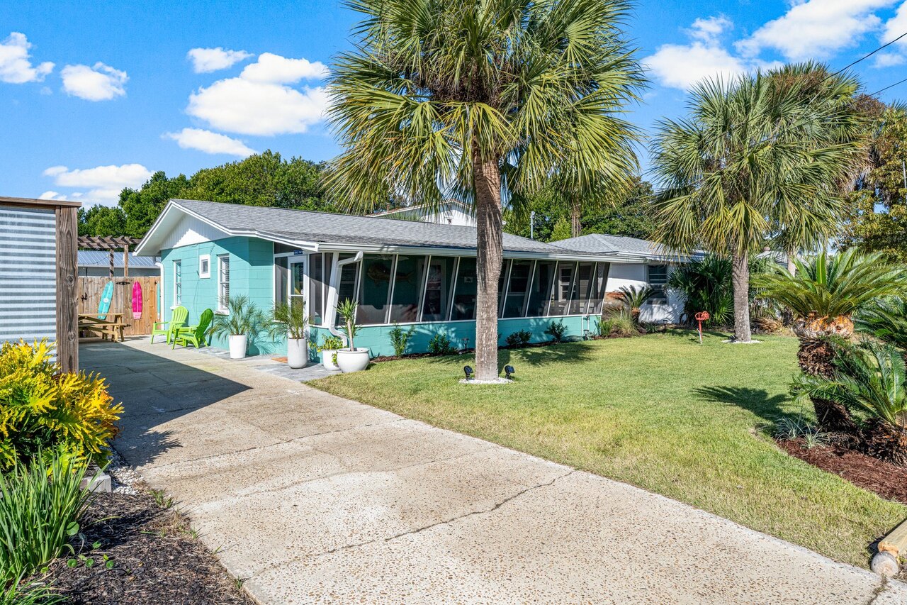 Captain's Quarters - Image 36