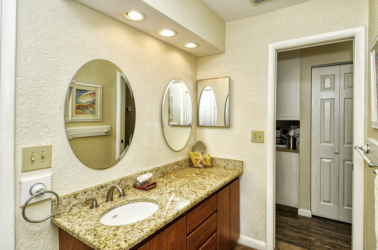 LaCosta 210 - Image 19