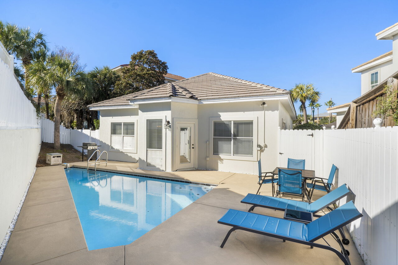 Beach Camp - Image 1