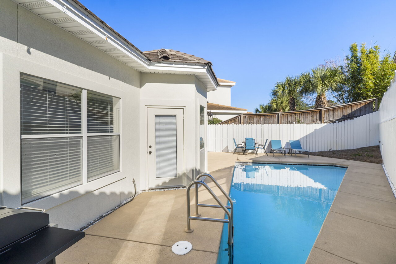 Beach Camp - Image 18