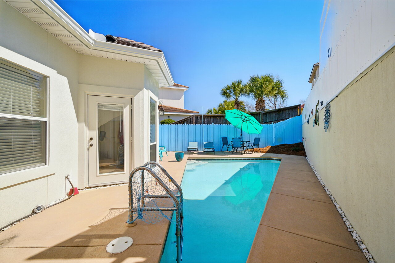 Beach Camp - Image 38