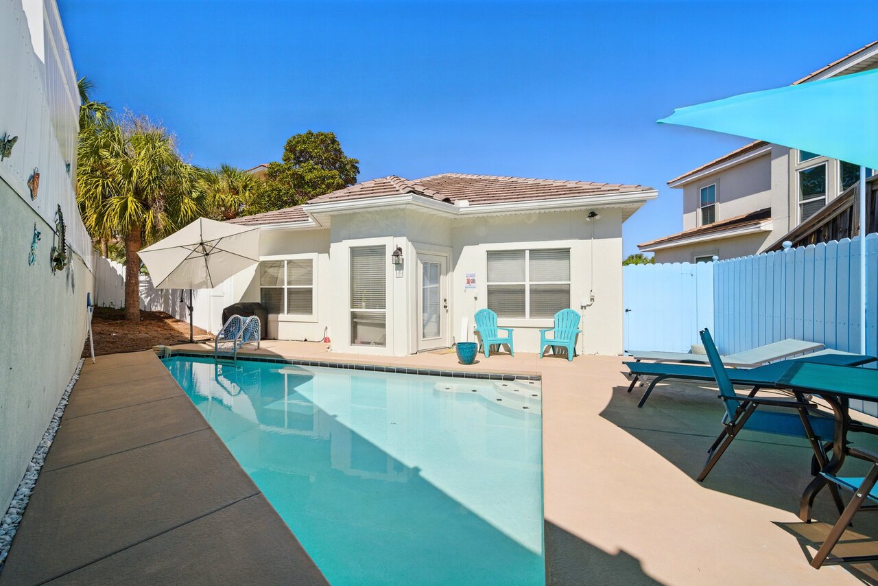 Beach Camp - Image 39