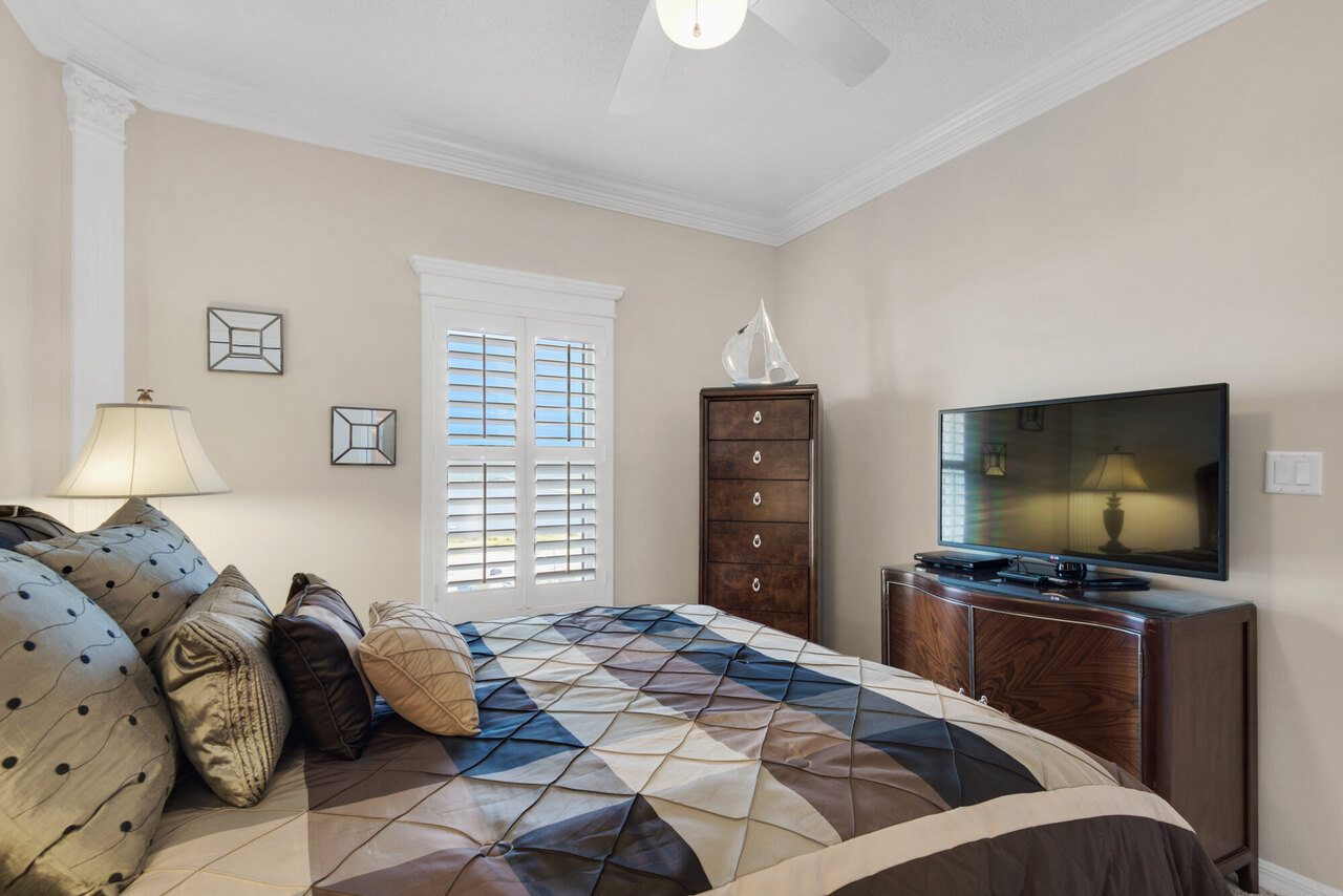 Summerwind 905E - Captain's Hideaway - Image 23