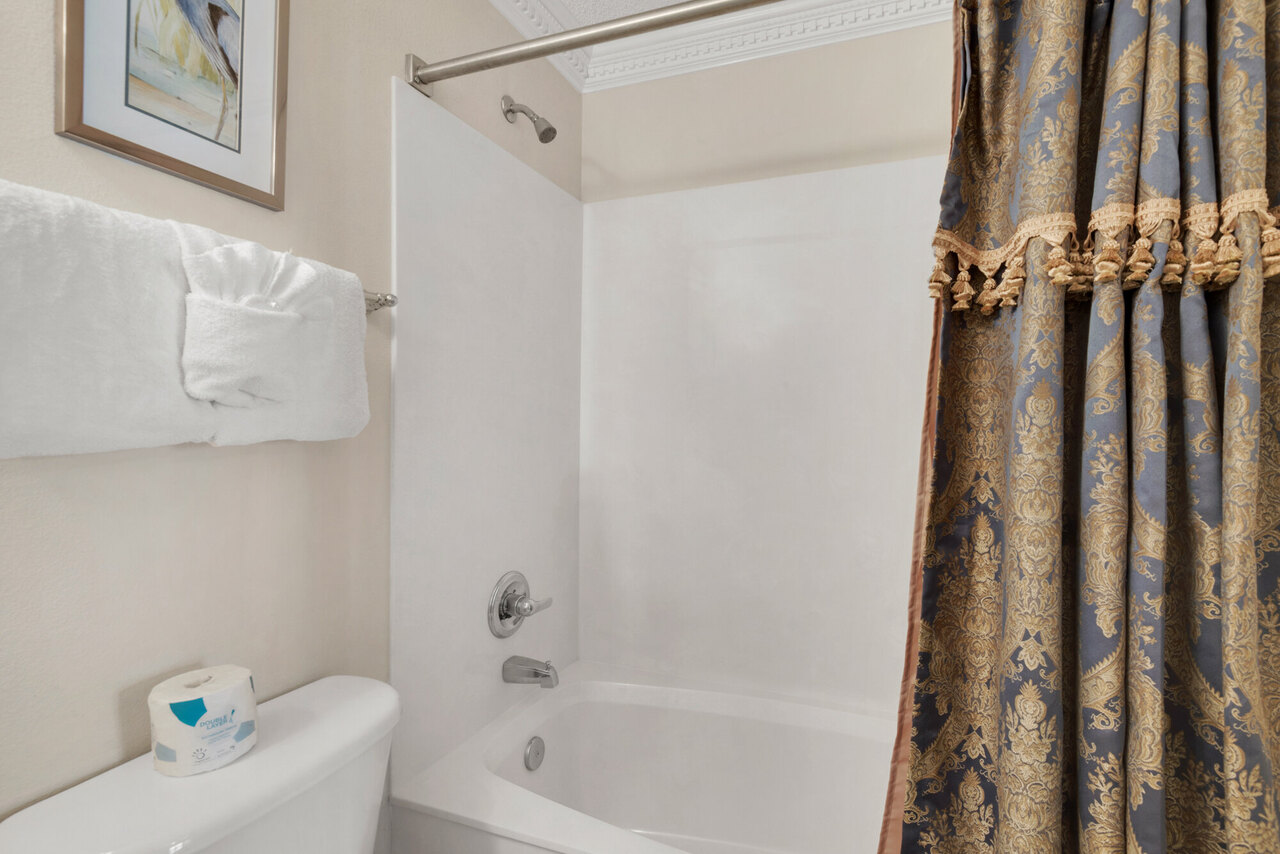 Summerwind 905E - Captain's Hideaway - Image 25