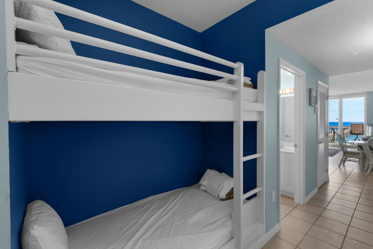 Summerwind 702E - Shore Life - Image 15