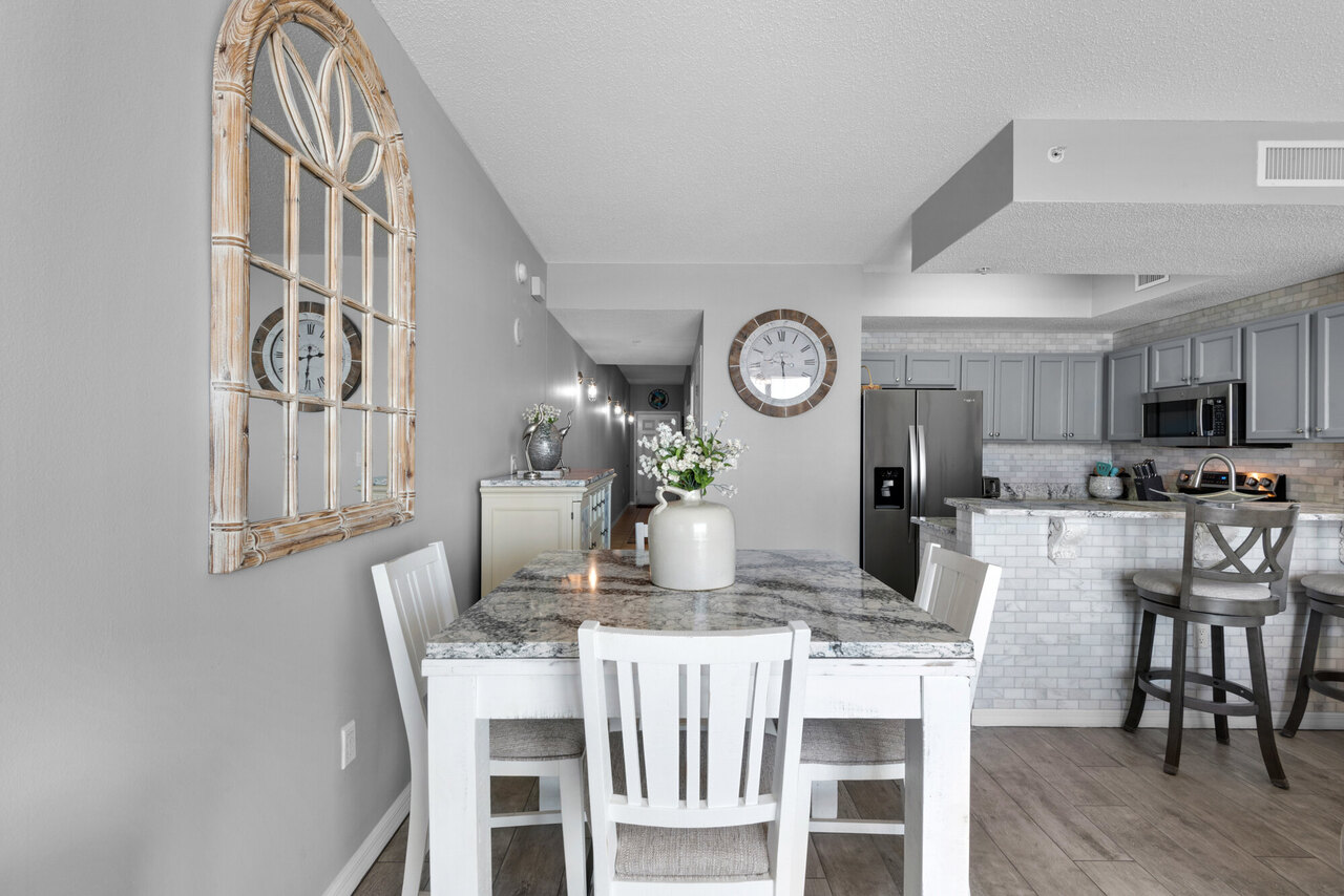 Summerwind 302E - Shell Bottom Blues - Image 13