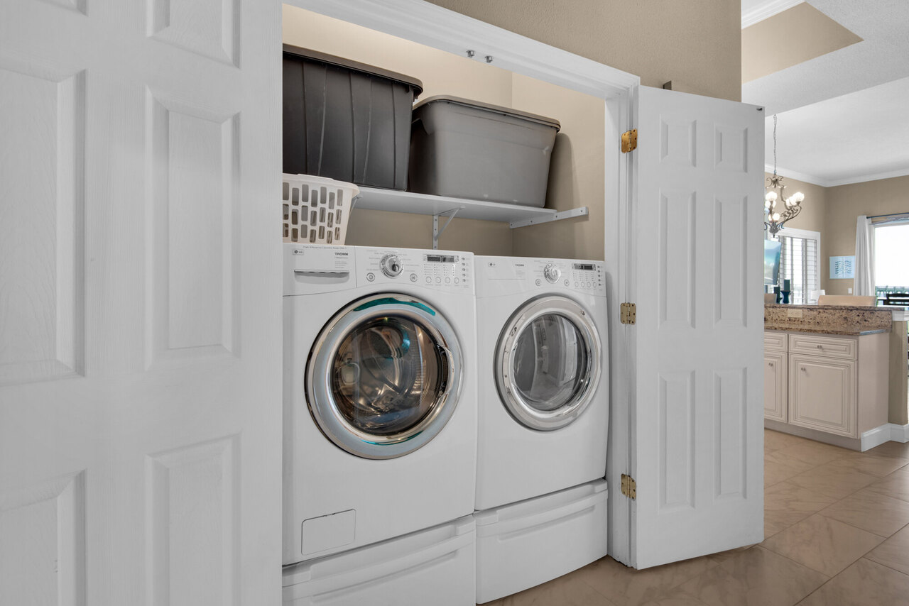 Summerwind 101C - Stow Away - Image 44