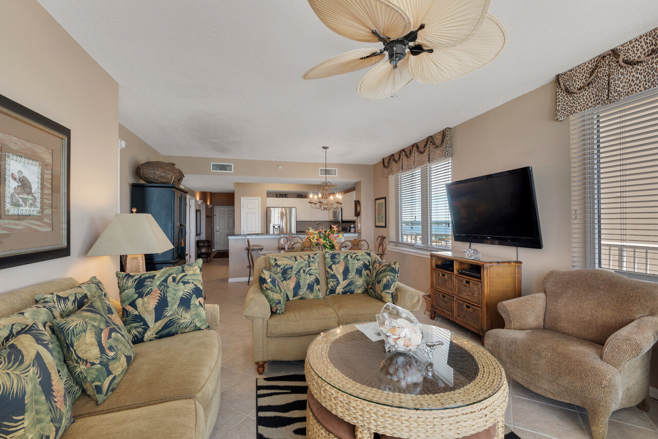 Summerwind 901C - Sunny and Chair - Image 12