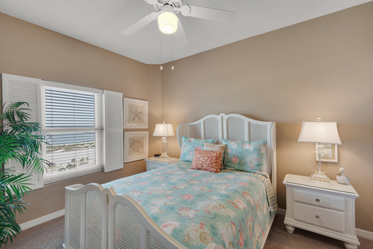 Summerwind 901C - Sunny and Chair - Image 19