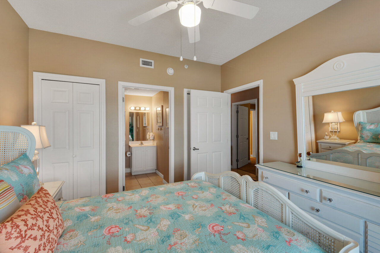 Summerwind 901C - Sunny and Chair - Image 21