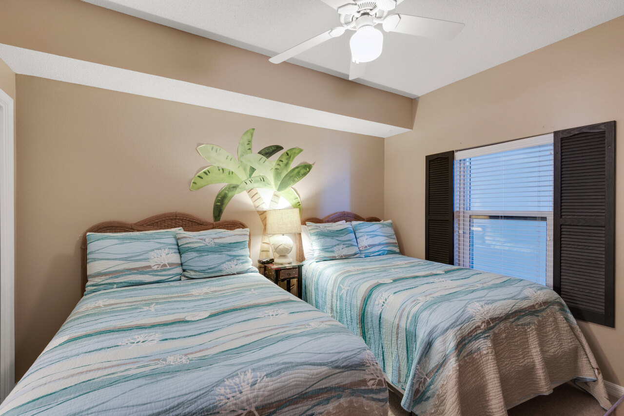 Summerwind 901C - Sunny and Chair - Image 23