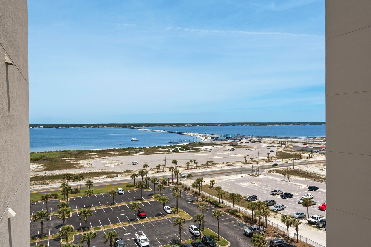 Summerwind 901C - Sunny and Chair - Image 29