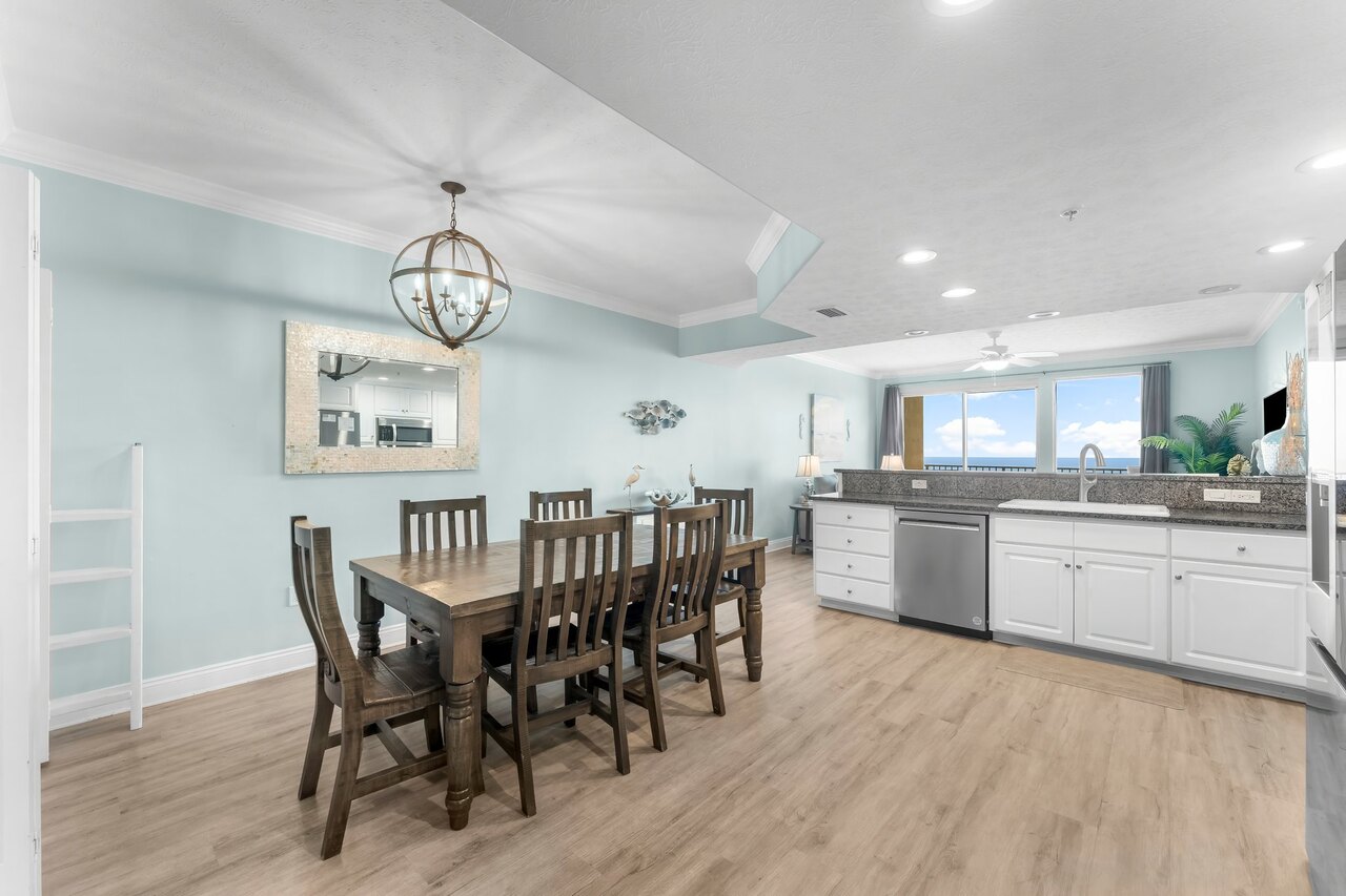 Treasure Island 2005 - Image 10