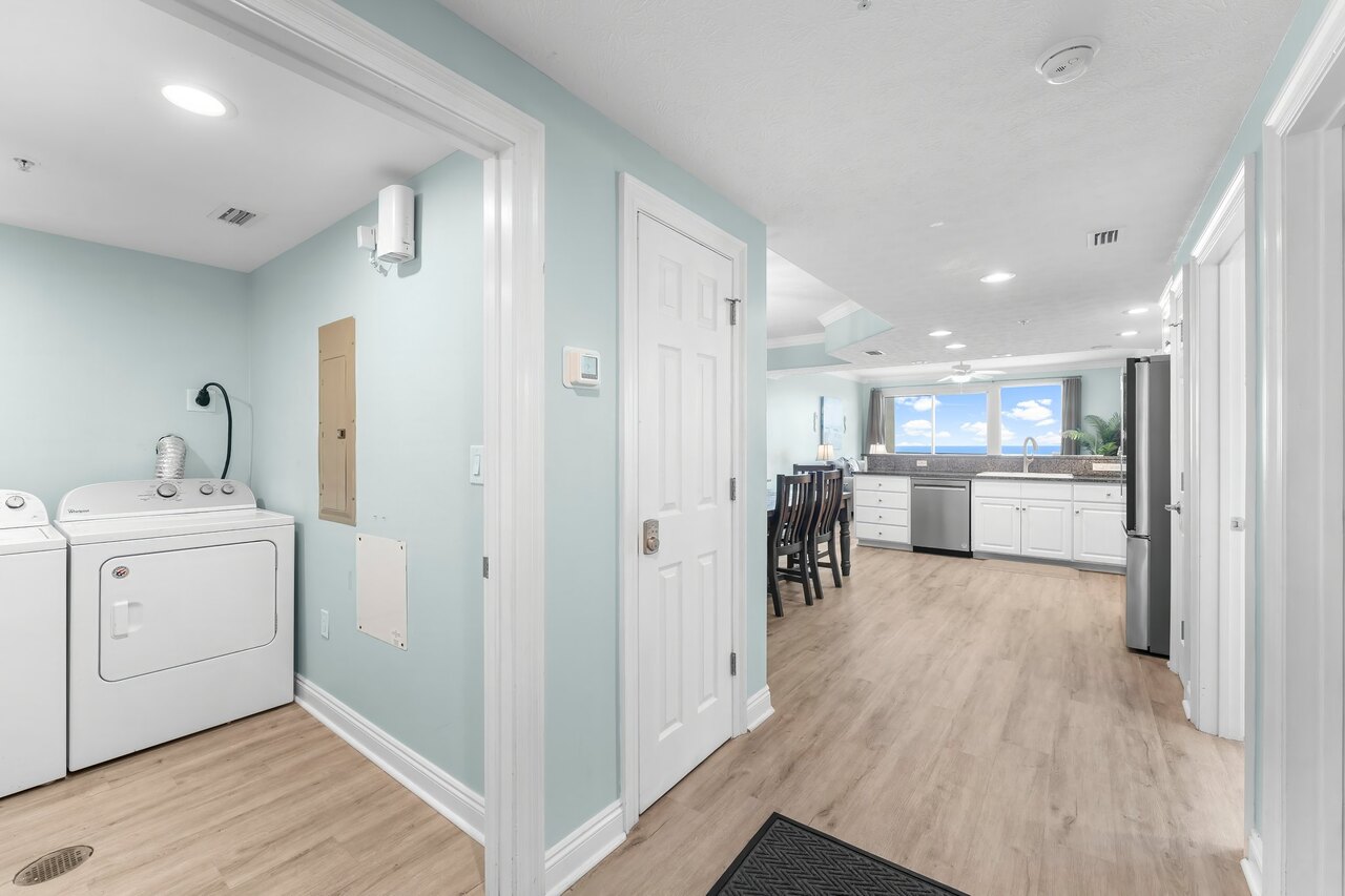 Treasure Island 2005 - Image 15