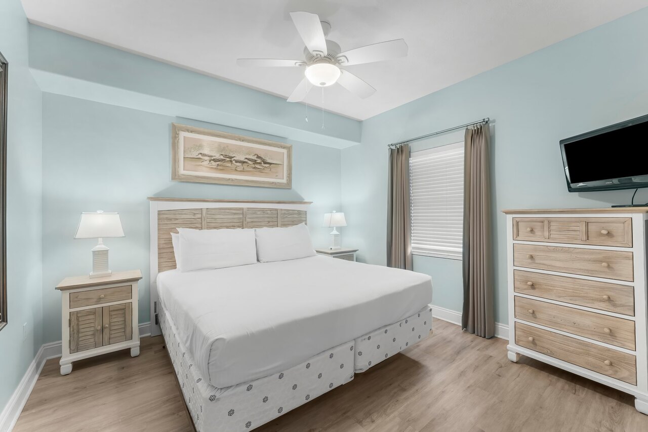 Treasure Island 2005 - Image 17