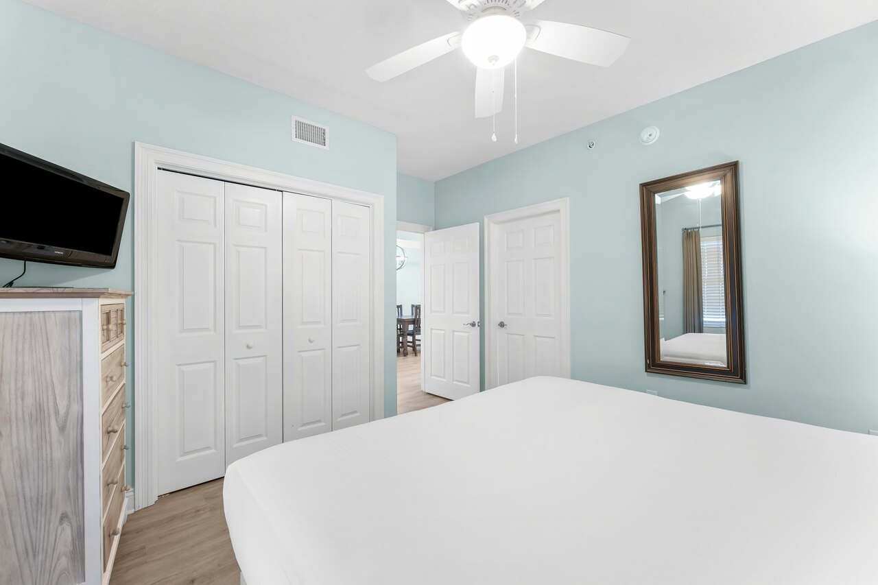 Treasure Island 2005 - Image 18