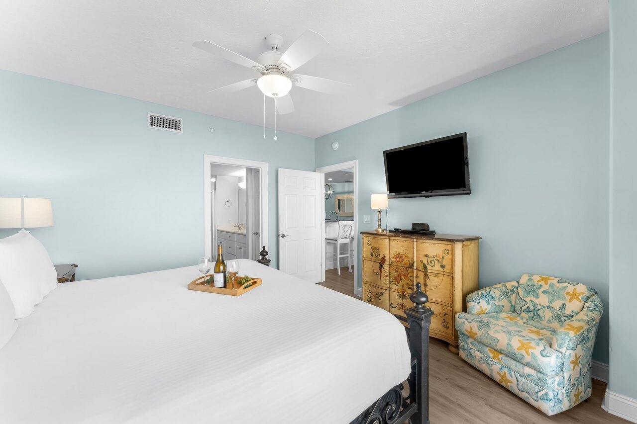 Treasure Island 2005 - Image 21