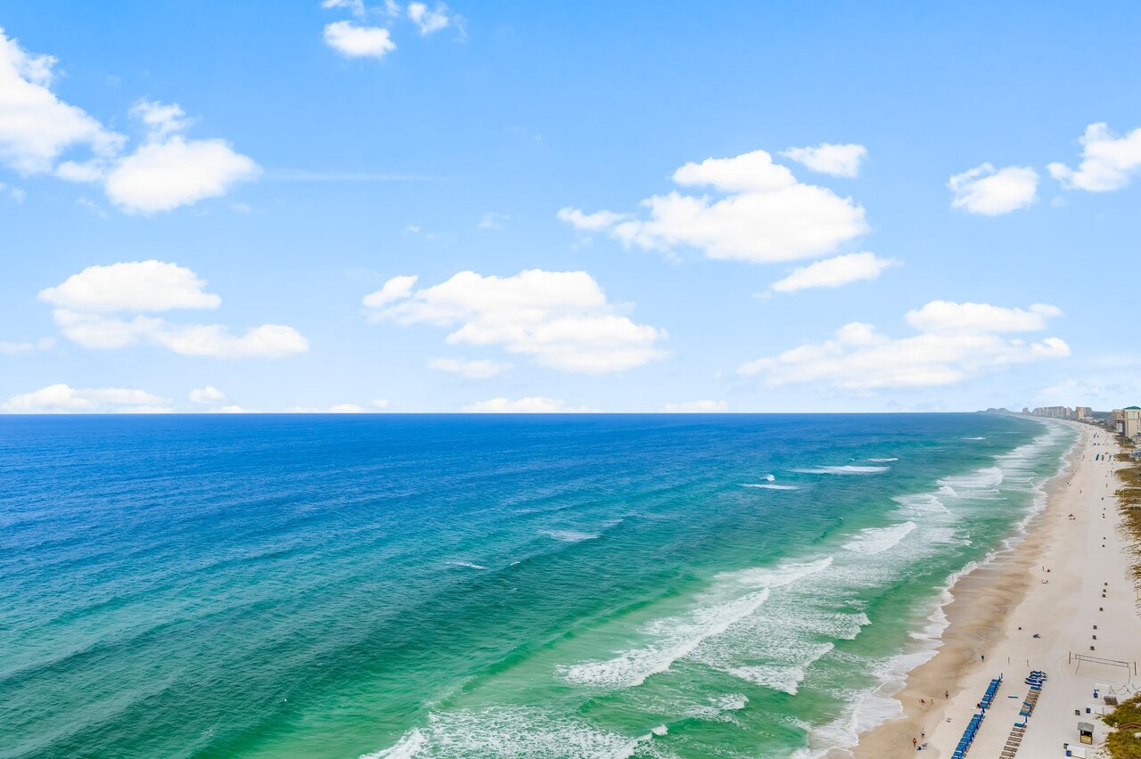 Treasure Island 2005 - Image 27