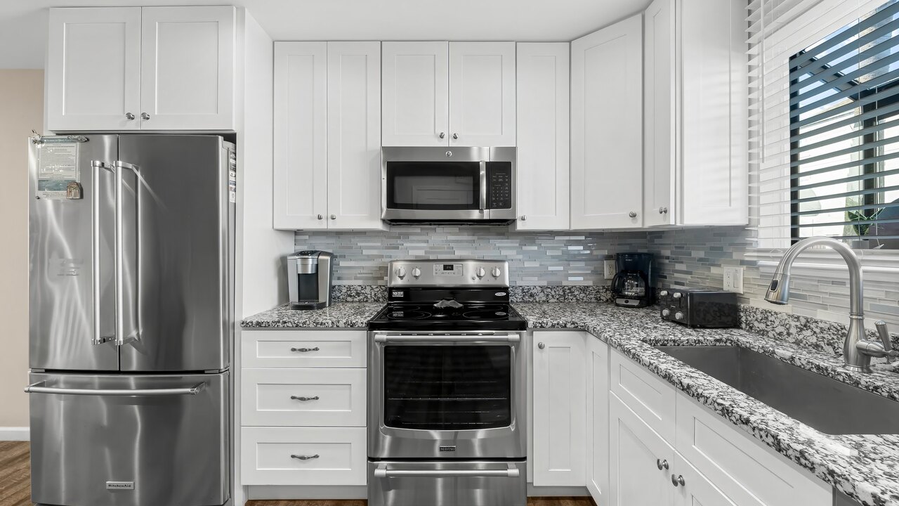Misty Cove Oasis - Image 12