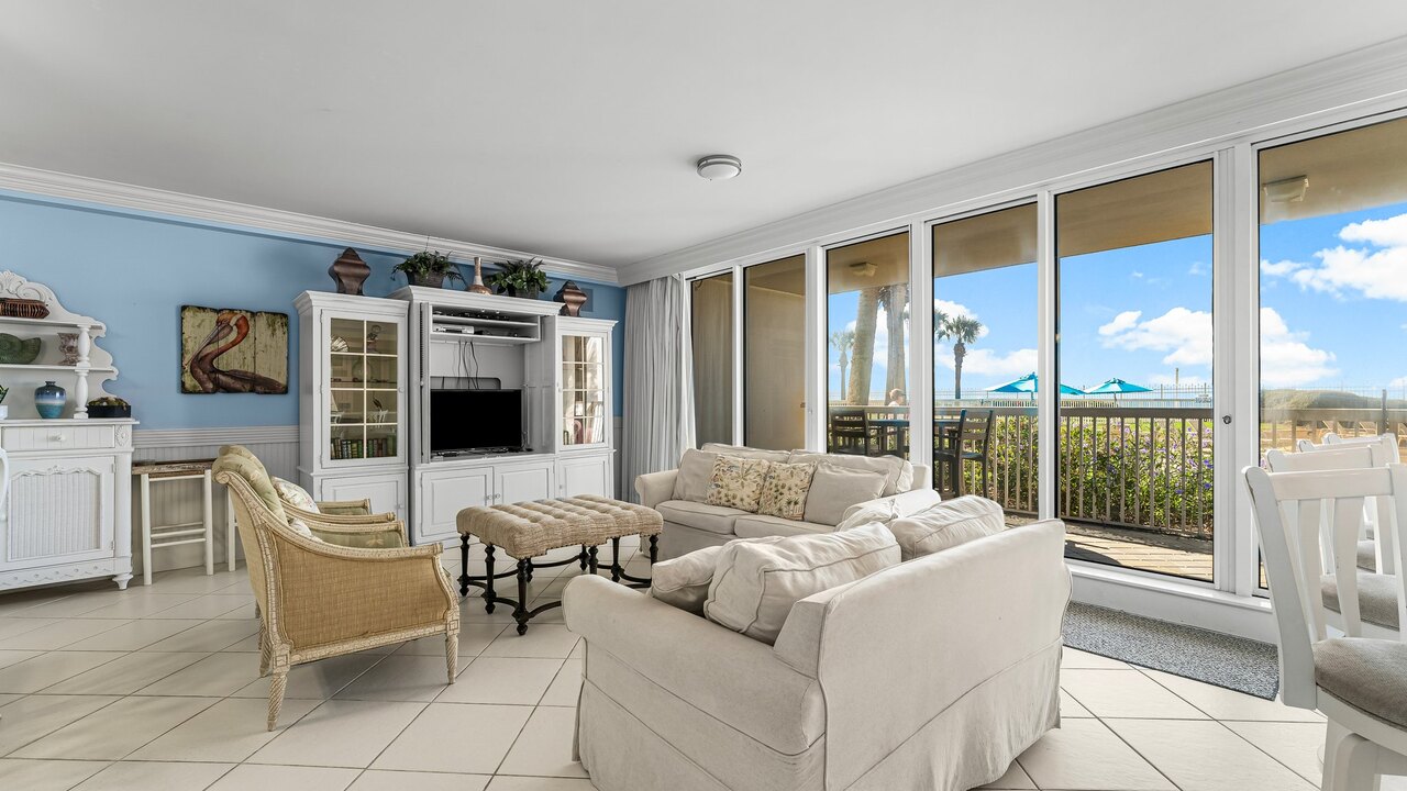 Silver Beach Towers 105E - Image 3