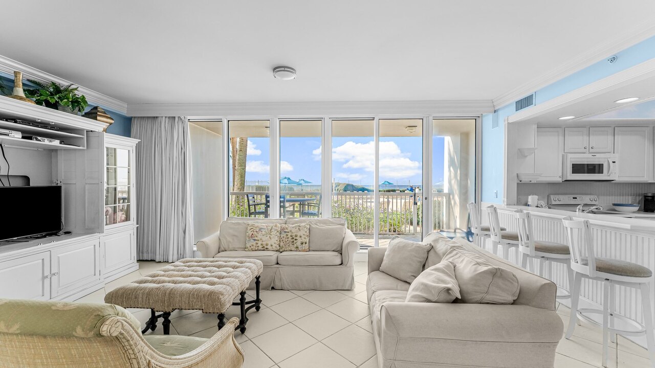 Silver Beach Towers 105E - Image 4