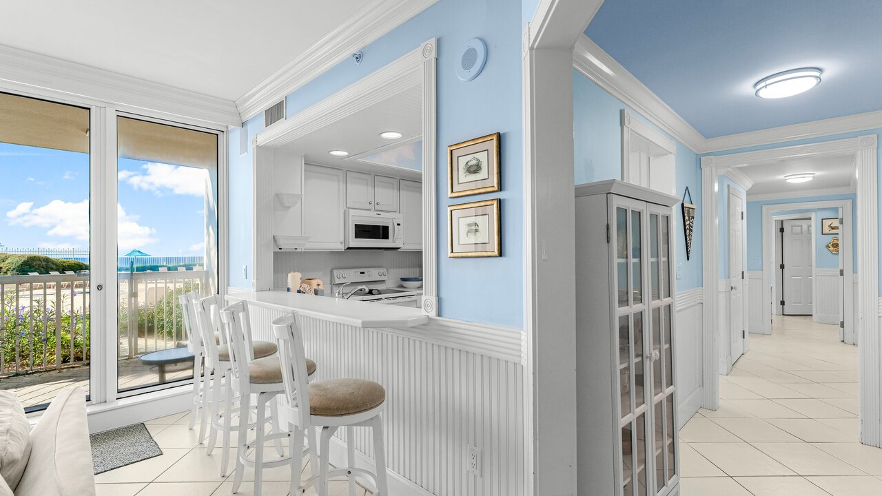 Silver Beach Towers 105E - Image 6