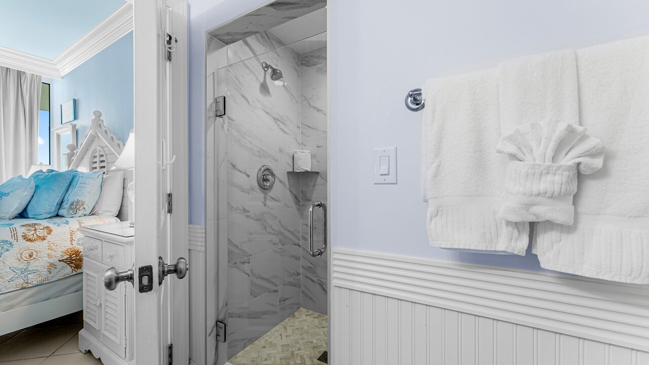 Silver Beach Towers 105E - Image 18