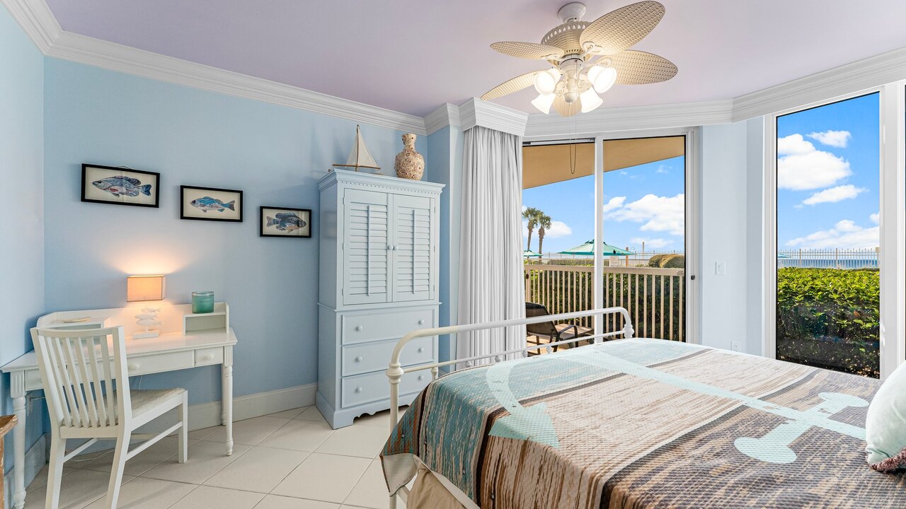 Silver Beach Towers 105E - Image 24