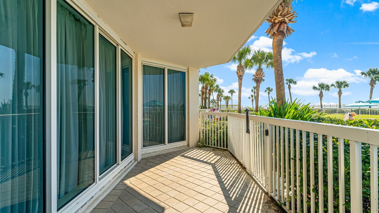 Silver Beach Towers 105E - Image 27