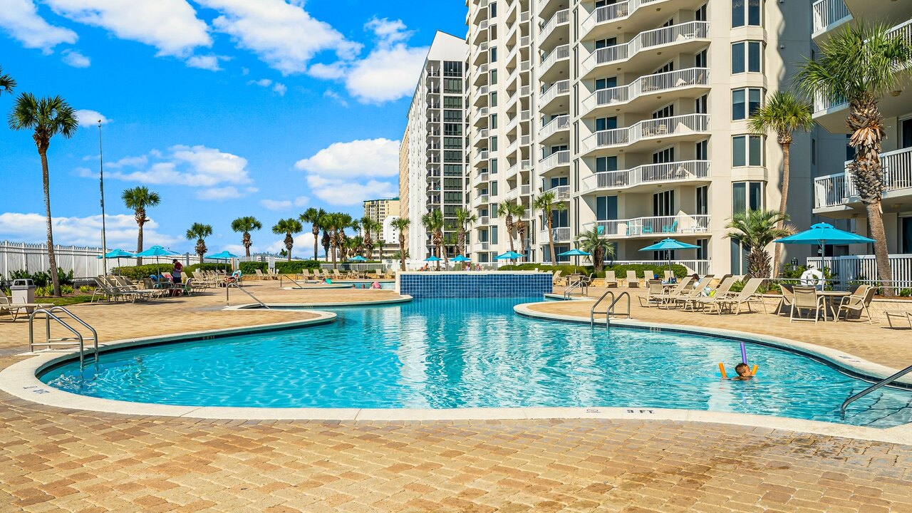 Silver Beach Towers 105E - Image 31