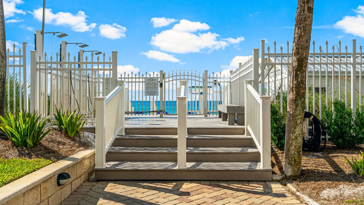 Silver Beach Towers 105E - Image 33