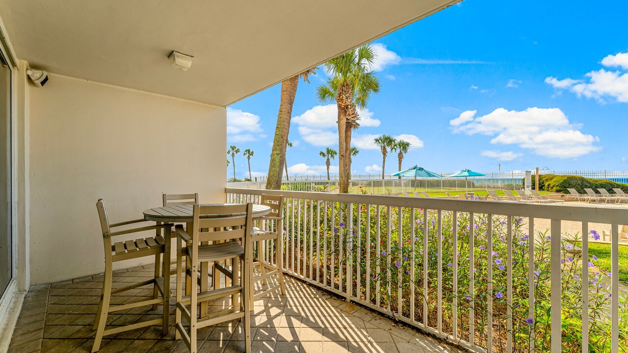 Silver Beach Towers 105E - Image 38