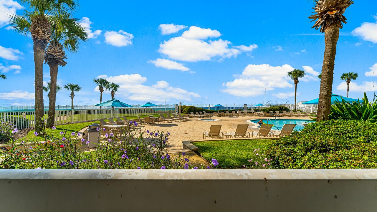 Silver Beach Towers 105E - Image 40