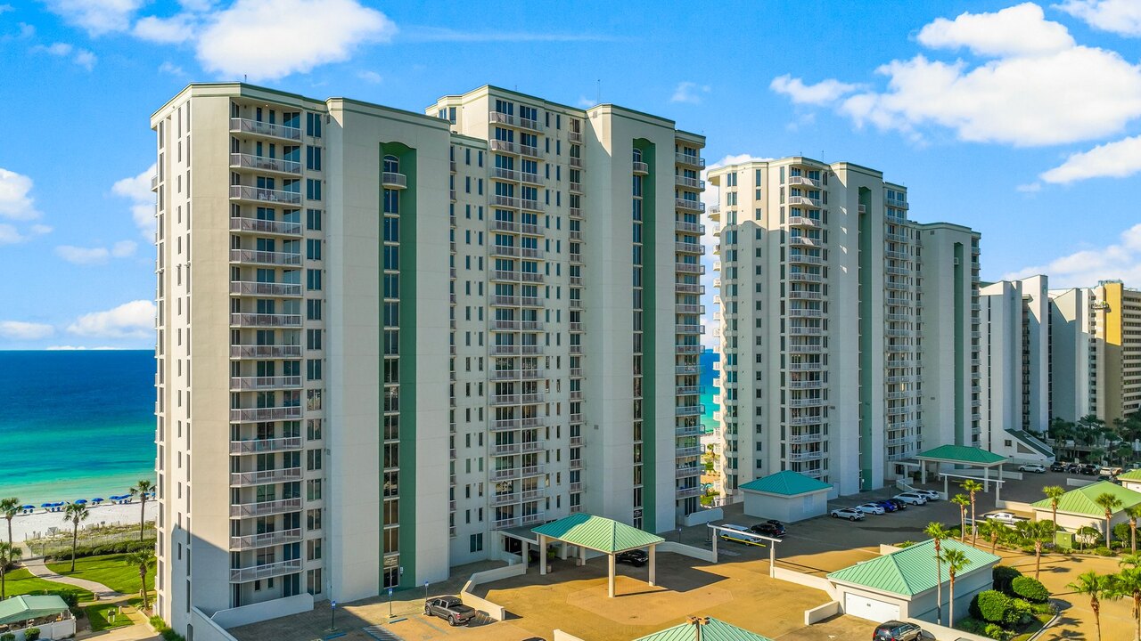 Silver Beach Towers 105E - Image 46