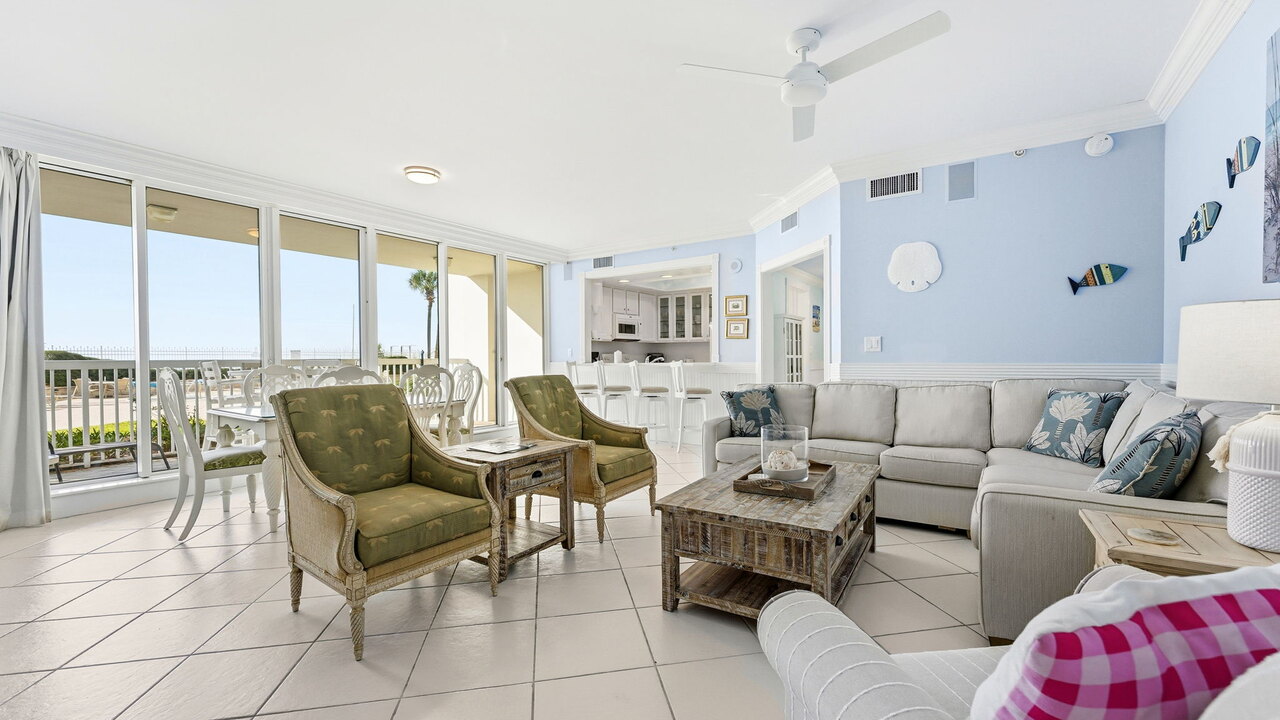 Silver Beach Towers 105E - Image 1