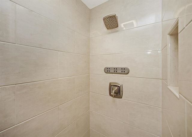 Marisol Beachfront Resort 701 - Image 16