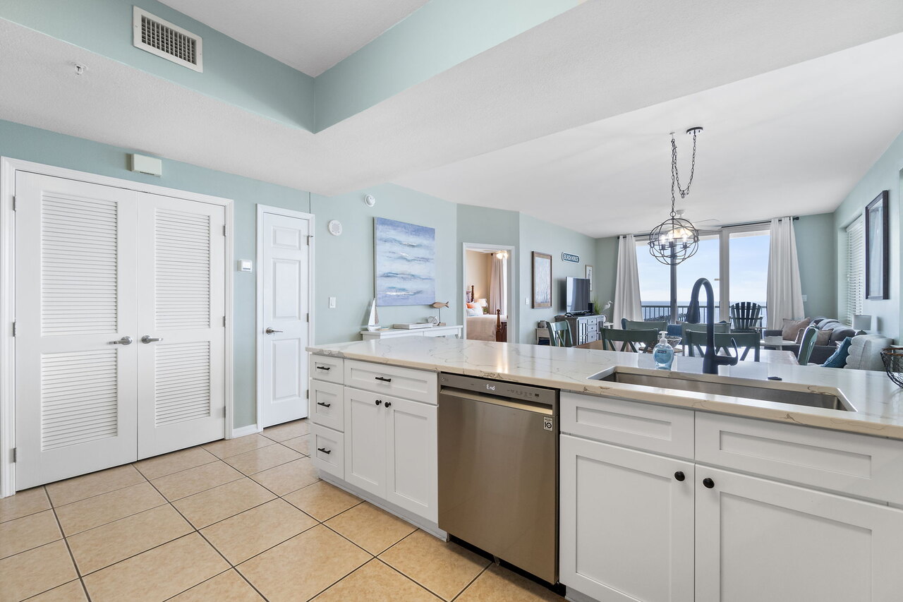 Summerwind 705E - Chasin Sunsets - Image 8