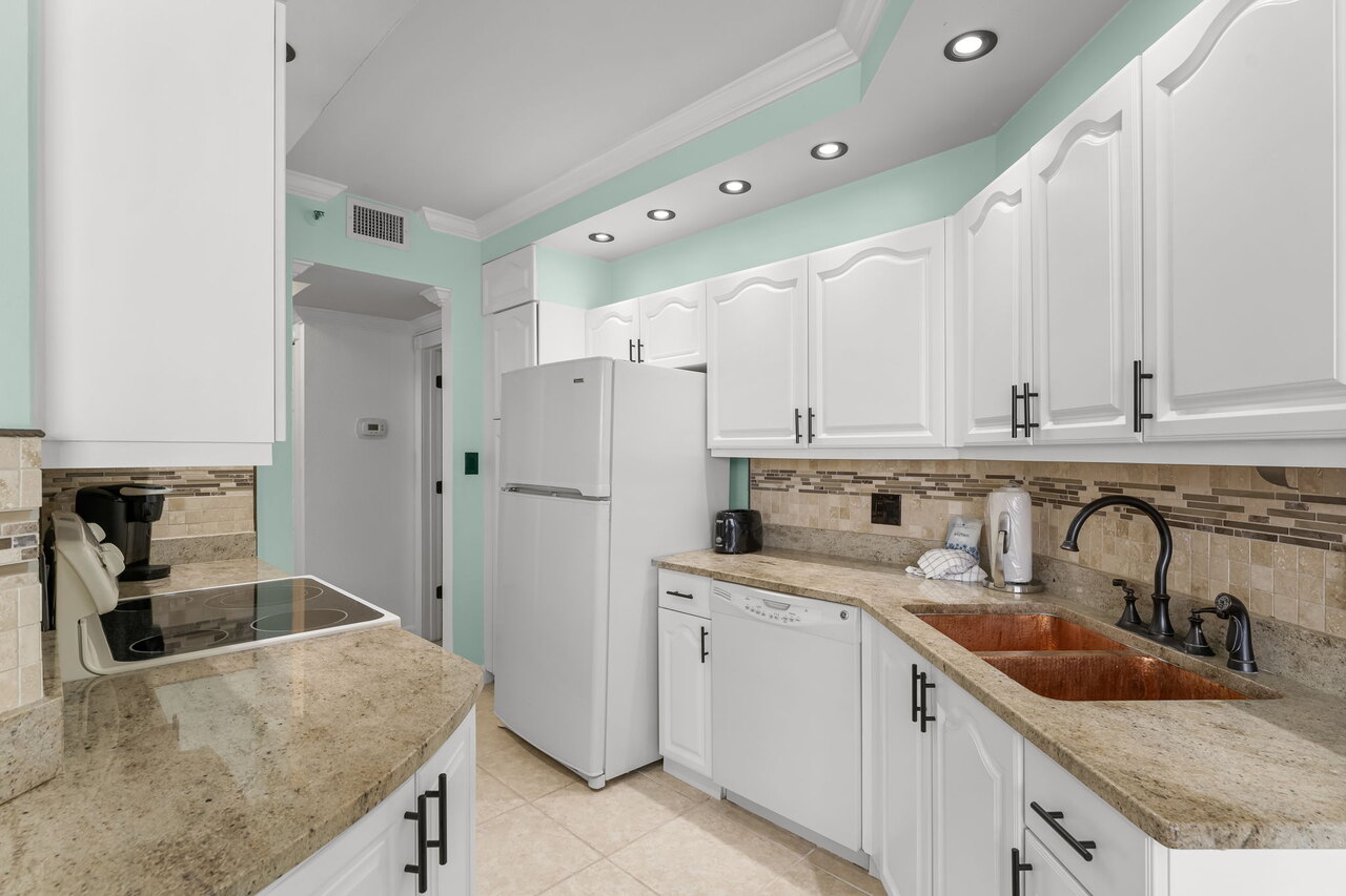 Surfside 1203 - Image 10